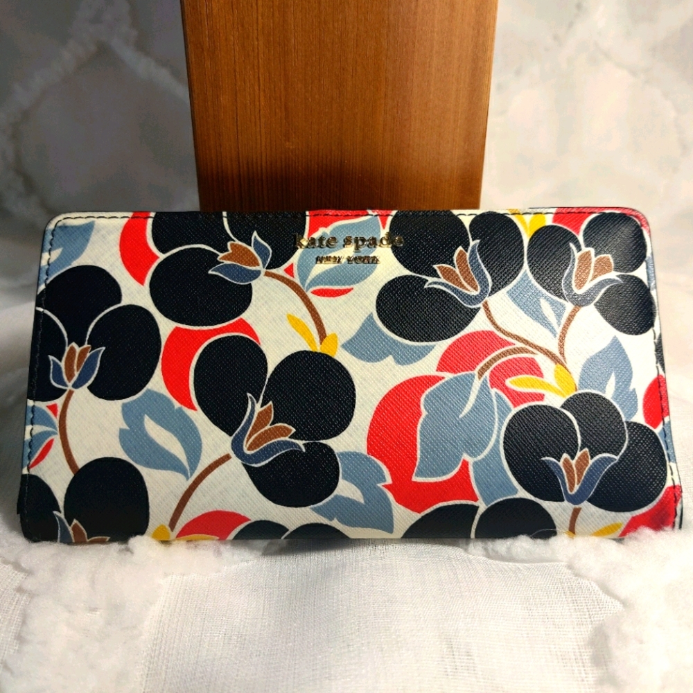 Kate Spade Cameron Breezy Floral Bifold Wallet
